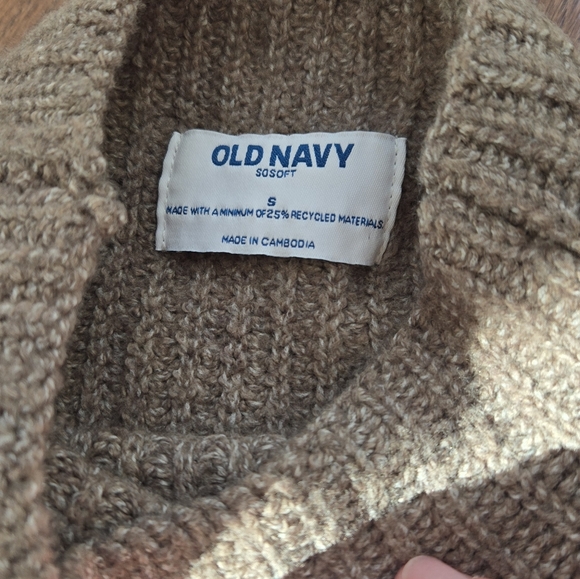 Old Navy SoSoft Crop Sweater - Picture 4 of 5